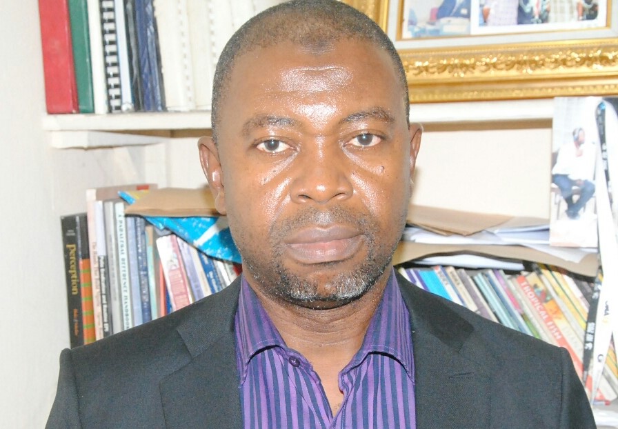 LASU elevates Tunde Akanni Professor of Journalism
