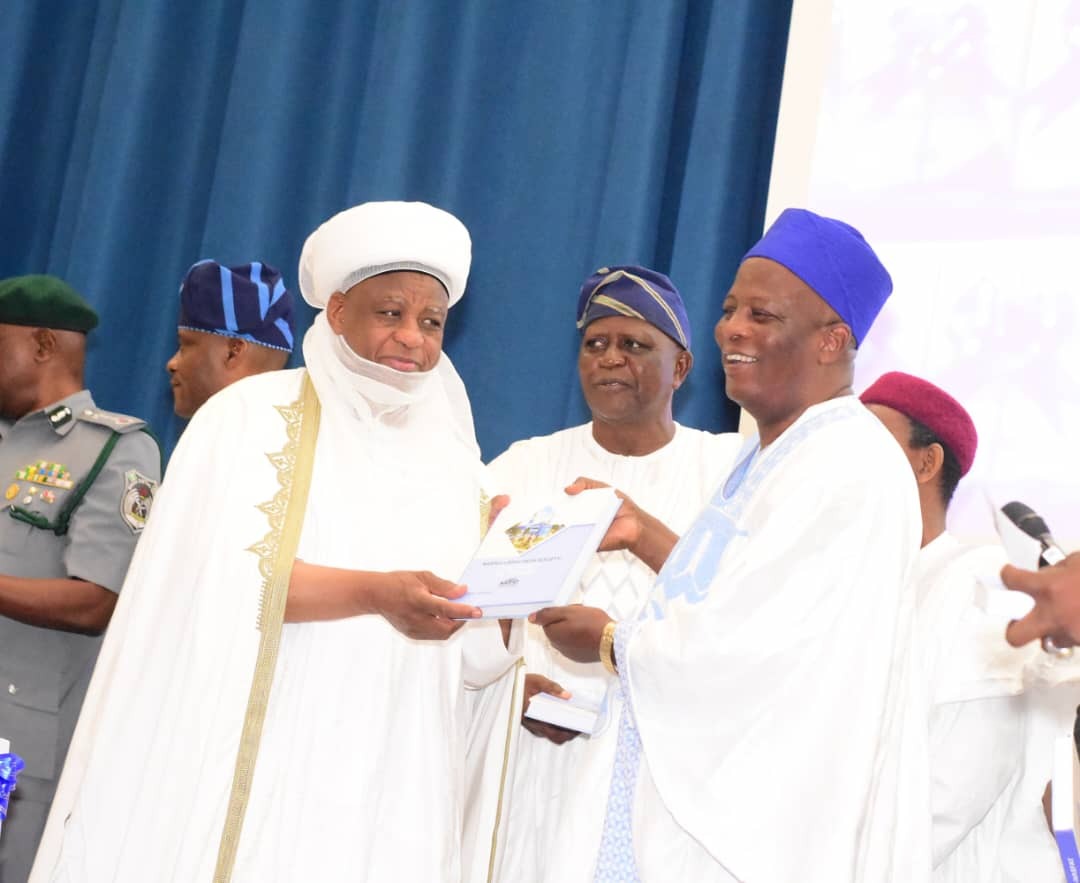 Oyeweso presents new book